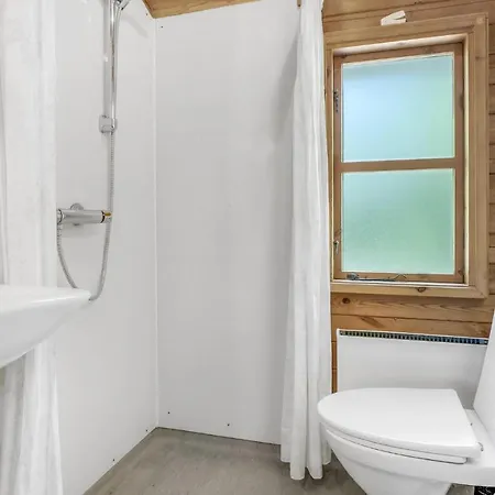 Holiday home 3 Bedroom Cozy In Aakirkeby